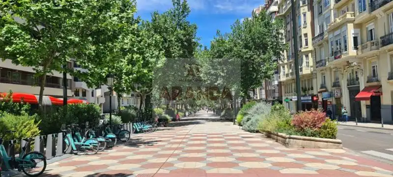 Vista exterior de Piso en venta en Zaragoza con Calefacción y Terraza
