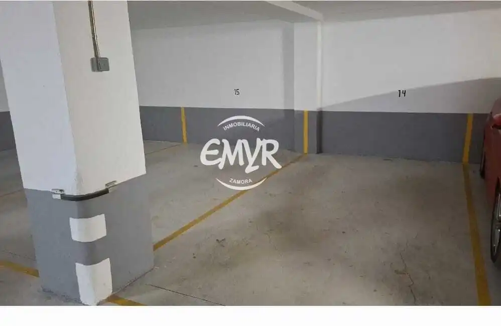 Parking of Flat for sale in Zamora Capital   with Terrace, Storage room and Balcony