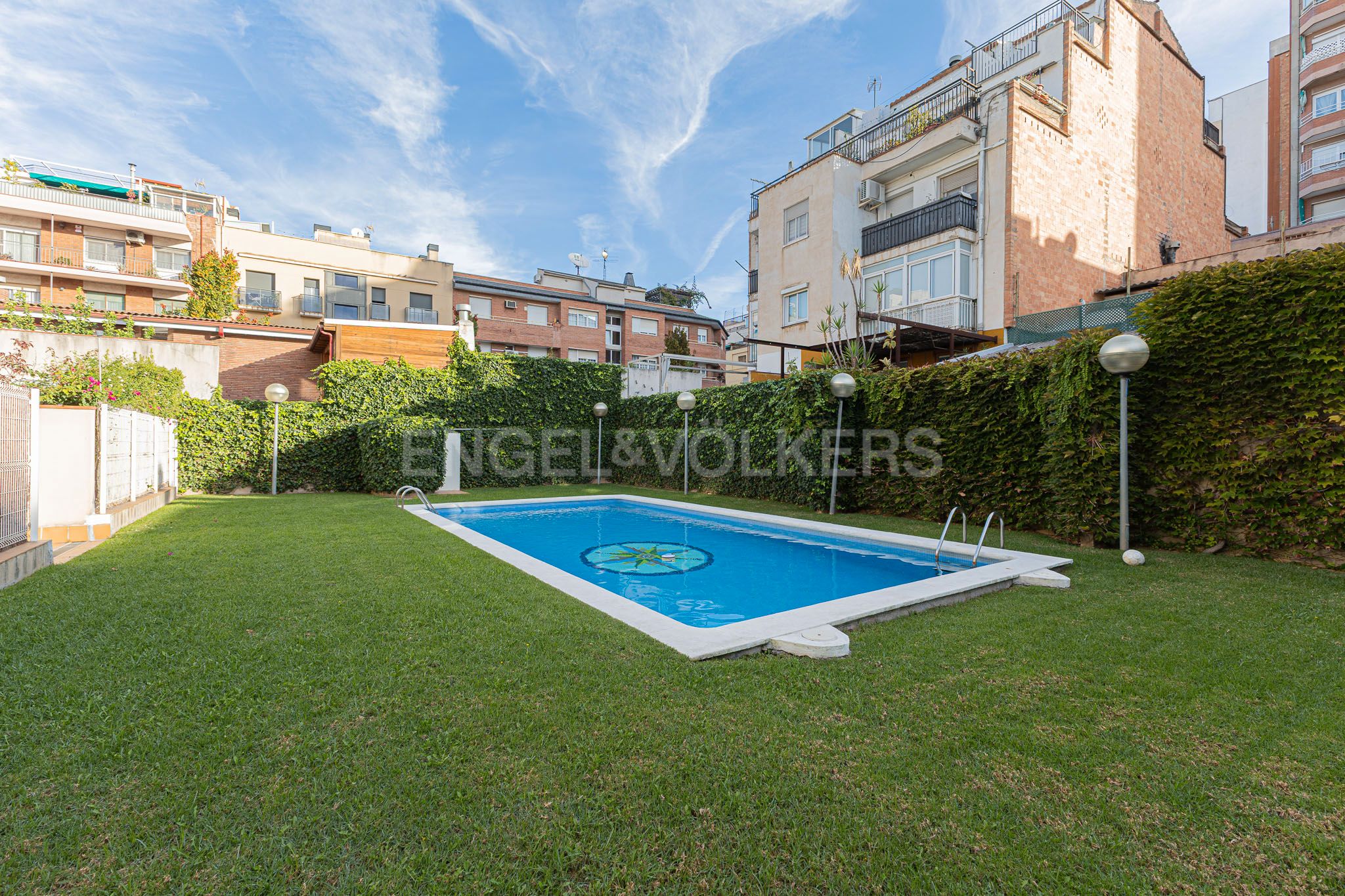 Duplex for sale in Centre