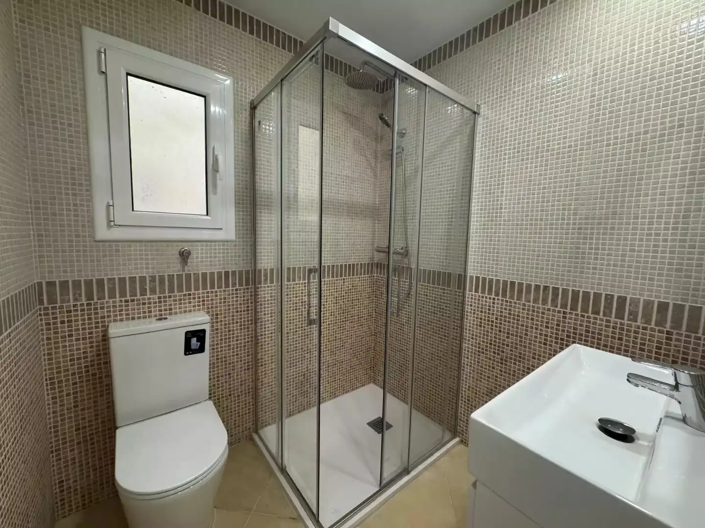 Bathroom of Flat for sale in Colera  with Air Conditioner, Parquet flooring and Balcony