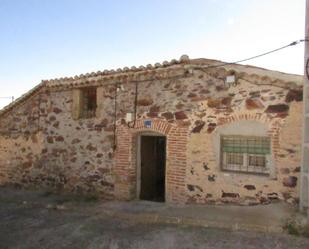 Exterior view of House or chalet for sale in Grandes y San Martín