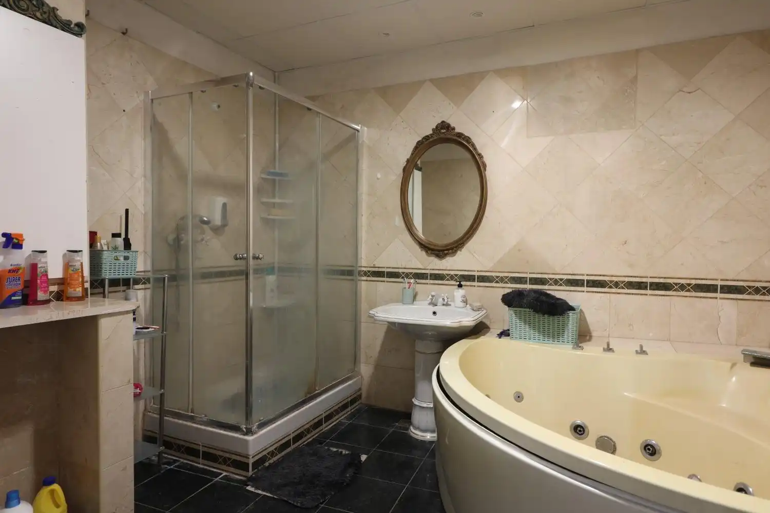 Bany de Casa o xalet en venda en Granadilla de Abona amb Jardí privat, Terrassa i Jacuzzi
