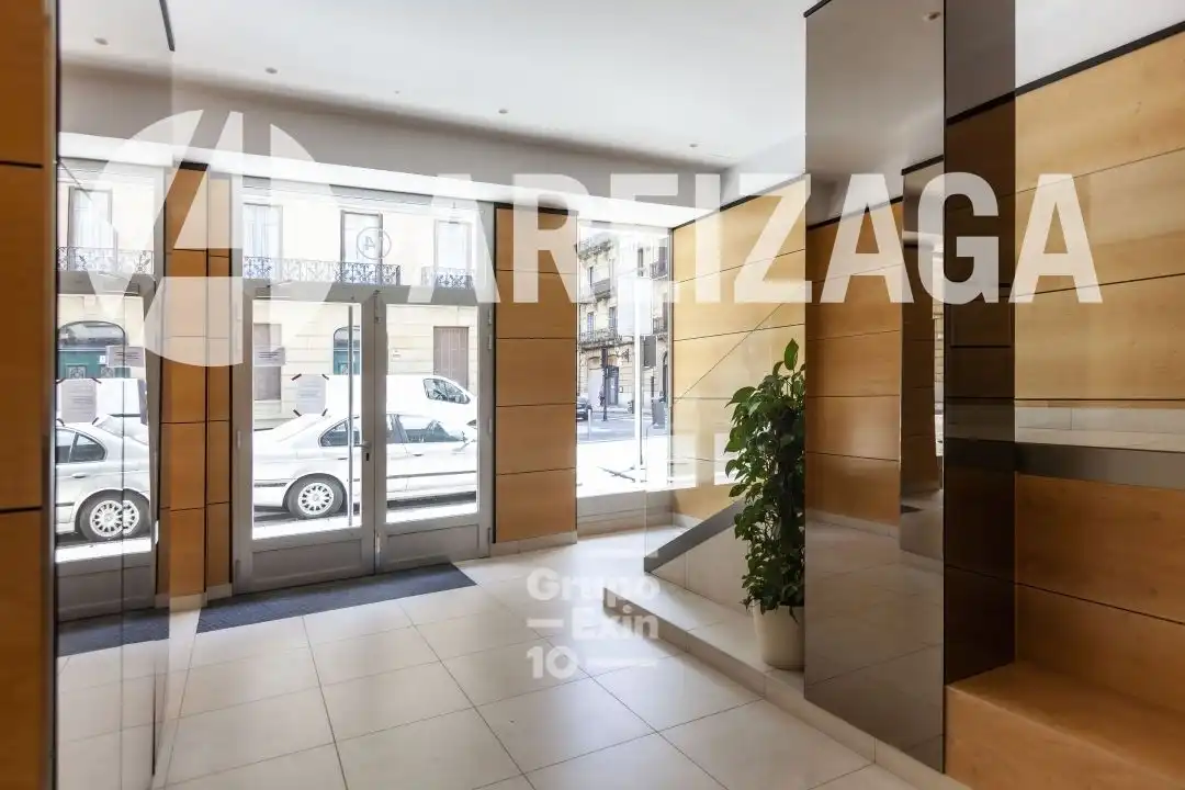 Piso en venta en Bergara Kalea, Área Romántica