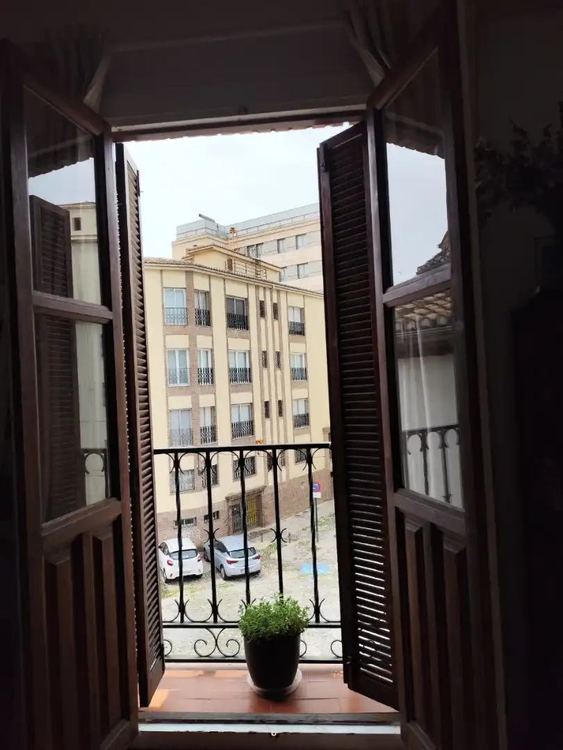 Habitación de Piso en venta en Granada con Calefacción, Amueblado y Alarma