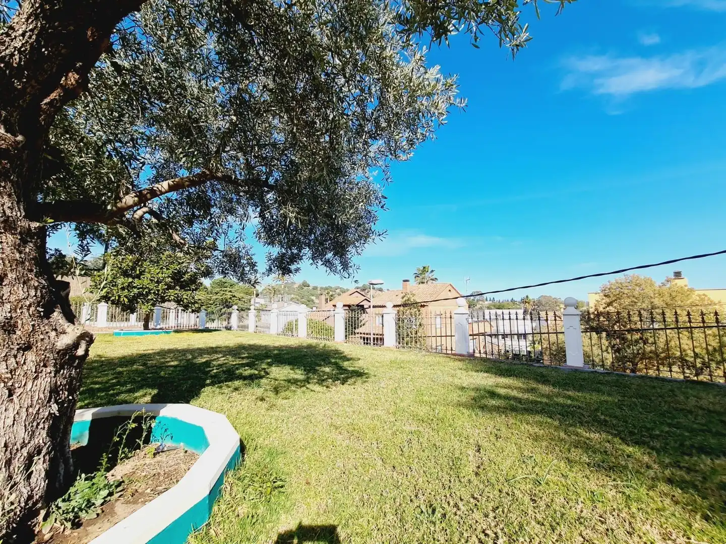 Vista exterior de Casa o chalet en venta en Badalona con Aire acondicionado, Calefacción y Jardín privado
