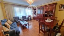 Sala d'estar de Pis en venda en Burgos Capital amb Calefacció, Terrassa i Traster