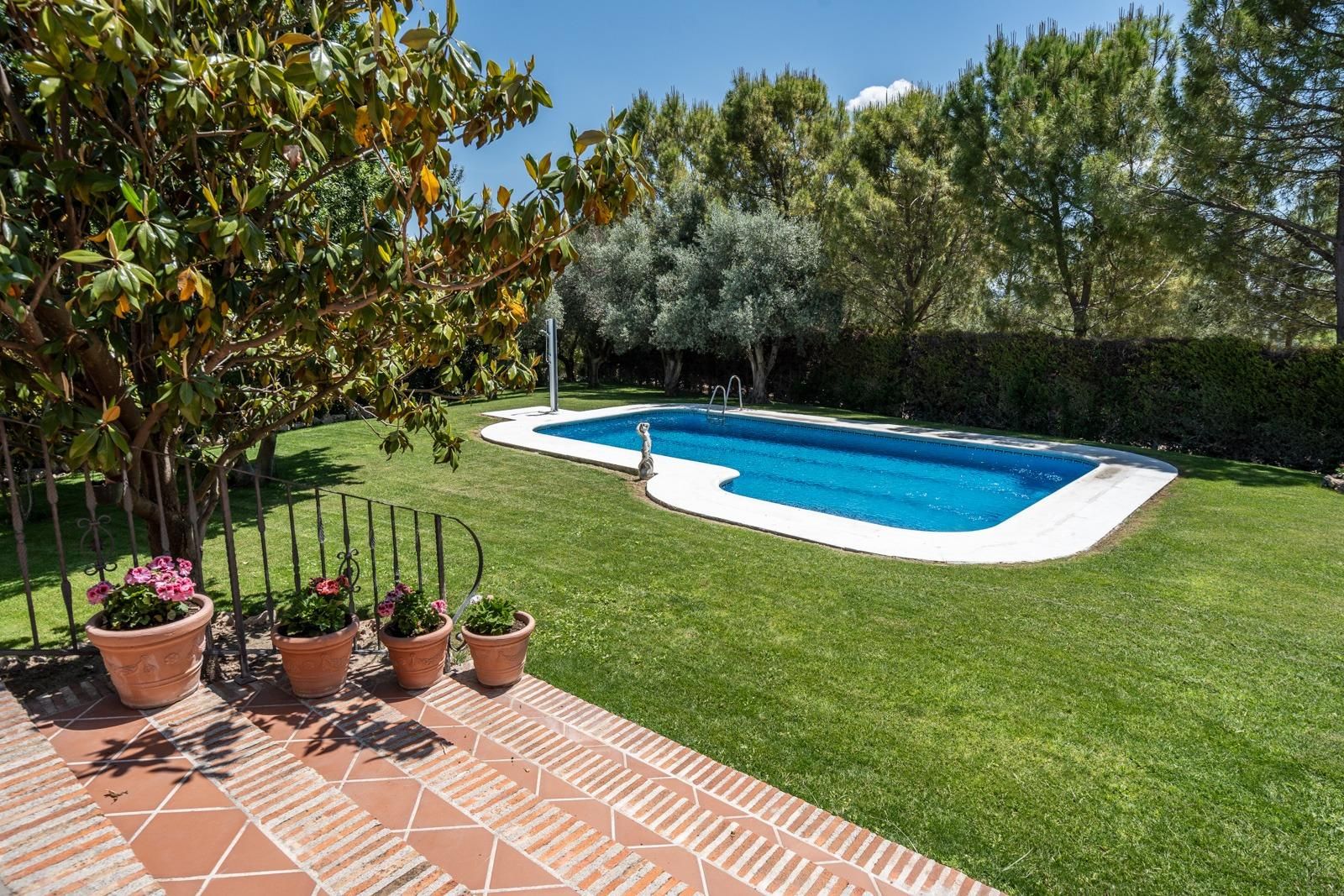 Swimming pool of Country house for sale in Chinchón  with Air Conditioner, Heating and Private garden