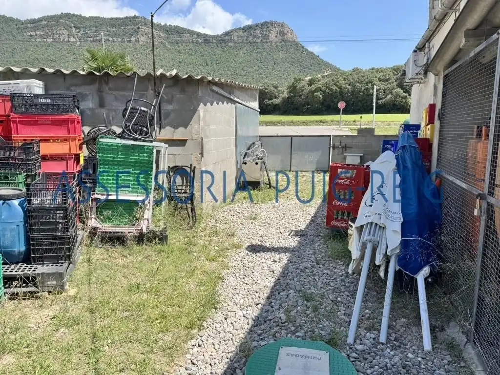 Parking de Finca rústica en venta en L'Espunyola con Jardín privado