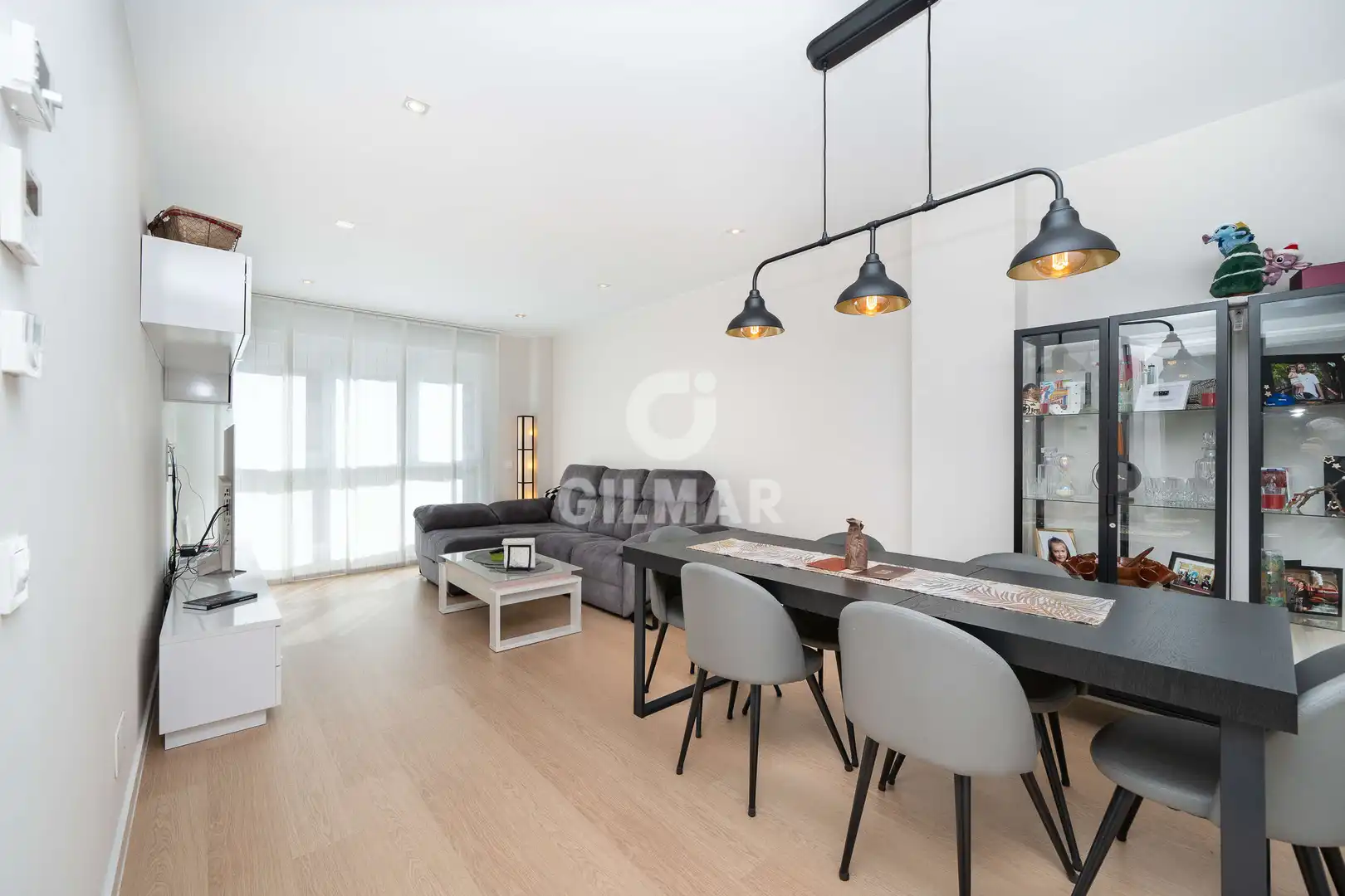 Living room of Flat for sale in Madrid  with Heating, Private garden and Storage room