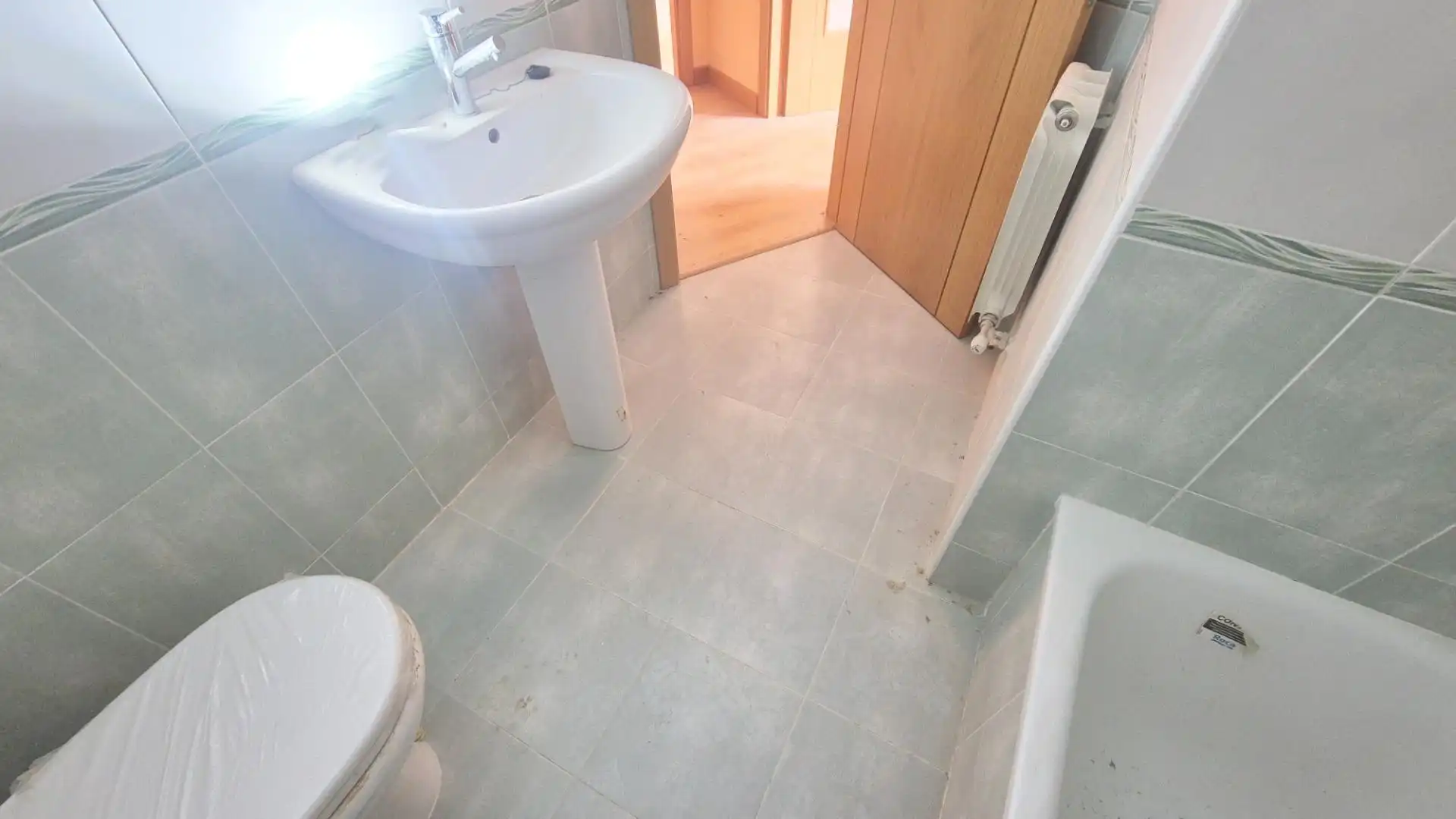 Badezimmer von Wohnungen zum Verkauf in San Cristóbal de la Cuesta mit Heizung