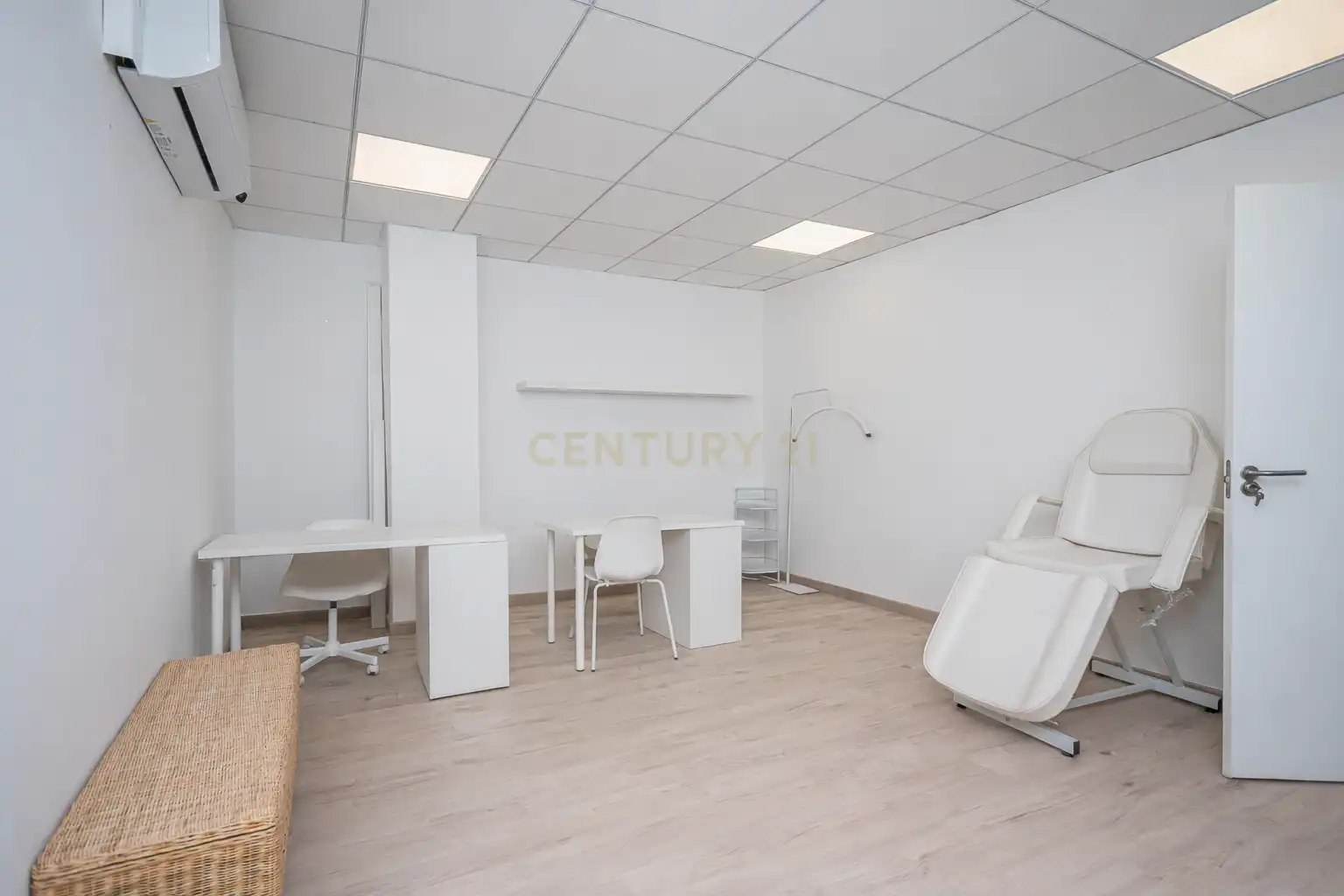 Local en traspaso en Alicante / Alacant con Aire acondicionado y Alarma