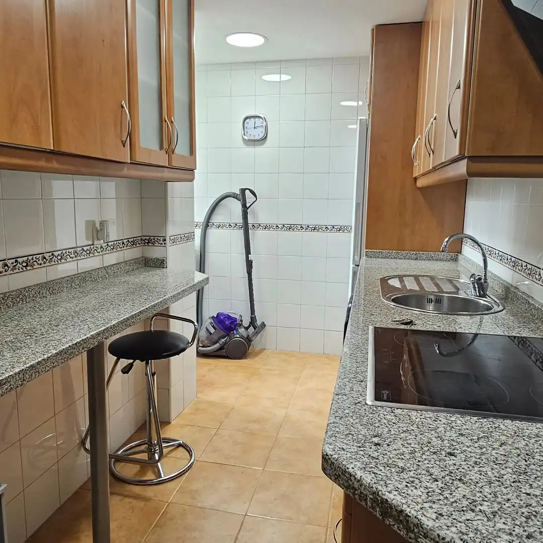 Flat with terrace to rent in Calle Padre Claret, imagen 6