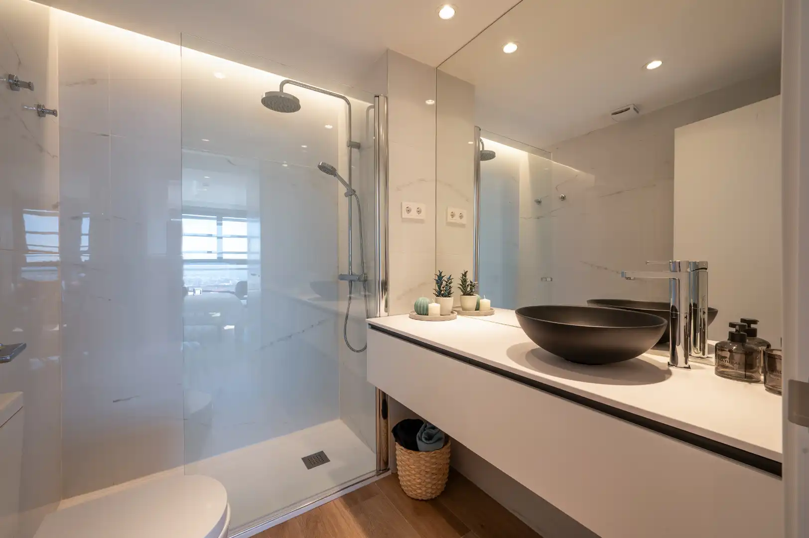 Flat for sale in Paseo de la Dirección, 163, Valdeacederas
