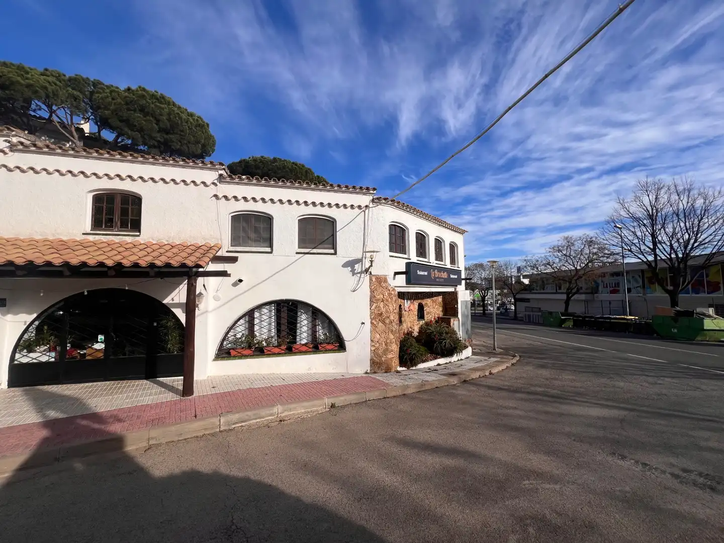 Vista exterior de Edificio en venta en Castell d'Aro, Platja d'Aro i s'Agaró con Piscina comunitaria