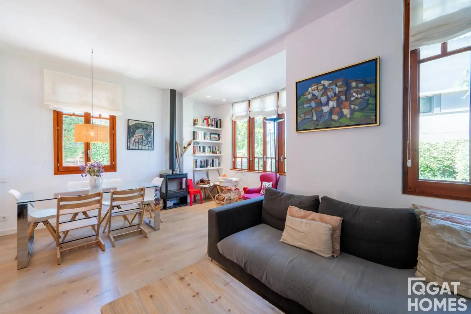 Living room of Detached homes for sale in Sant Cugat del Vallès  with Air Conditioner, Heating and Terrace