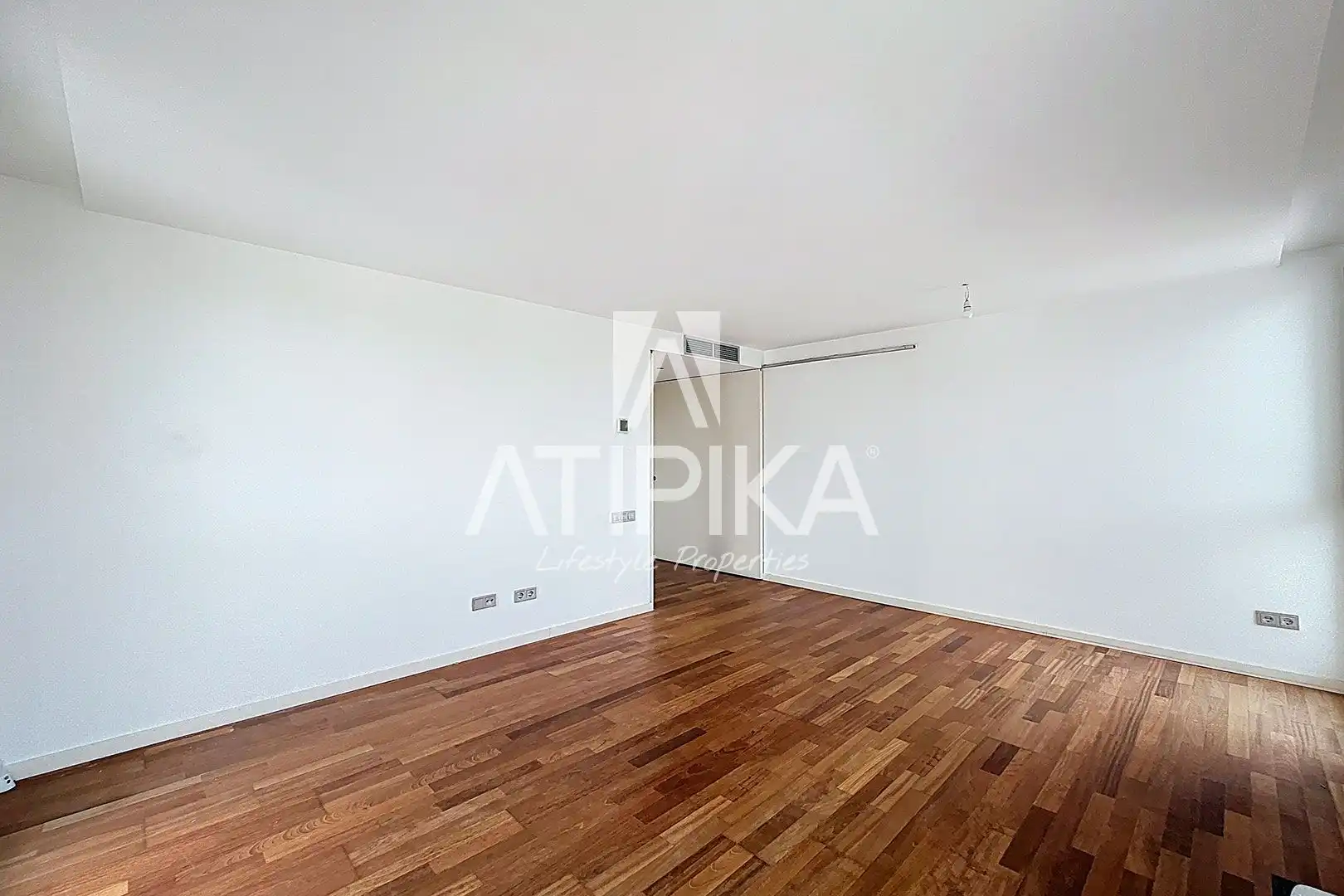 Piso en venta en Barcelona con Aire acondicionado, Parquet y Trastero