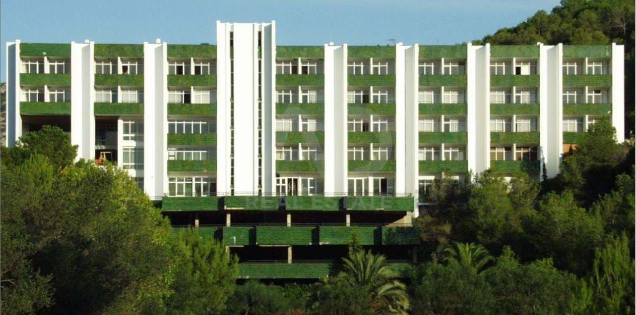 Vista exterior de Edifici en venda en Canyelles