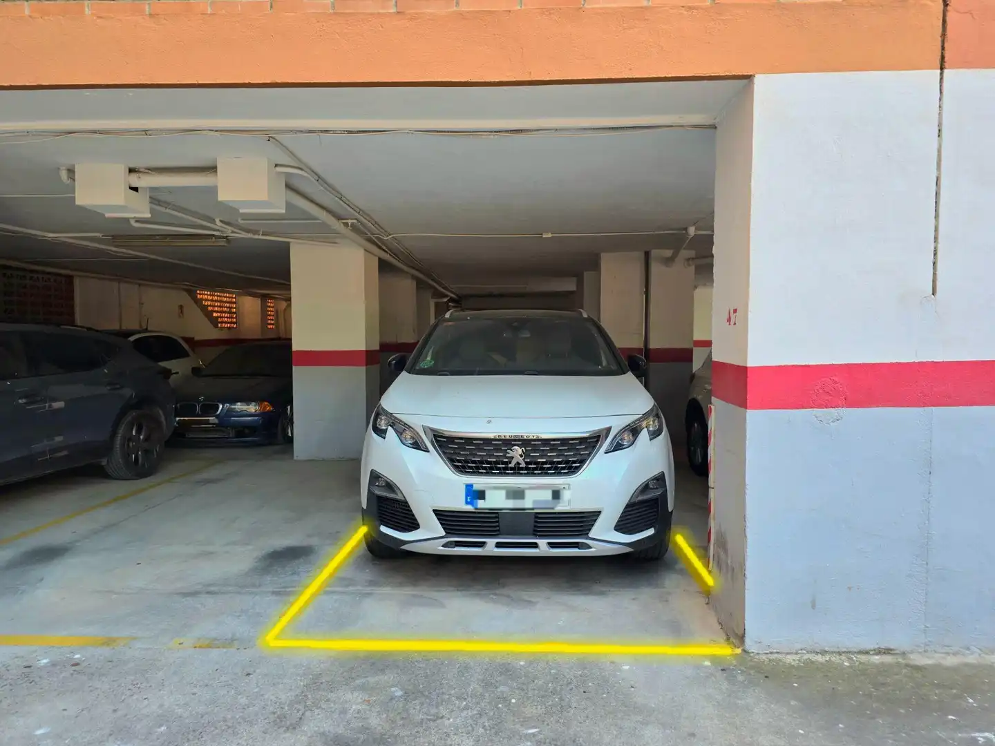 Parkplatz von Wohnung zum Verkauf in Torremolinos mit Klimaanlage, Parkett und Terrasse