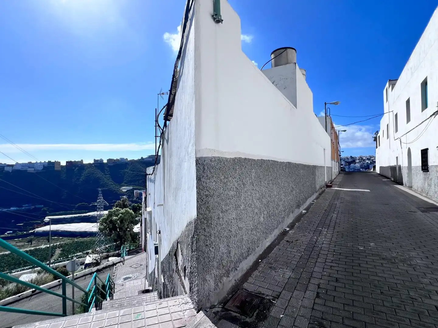 Vista exterior de Casa adosada en venda en Las Palmas de Gran Canaria