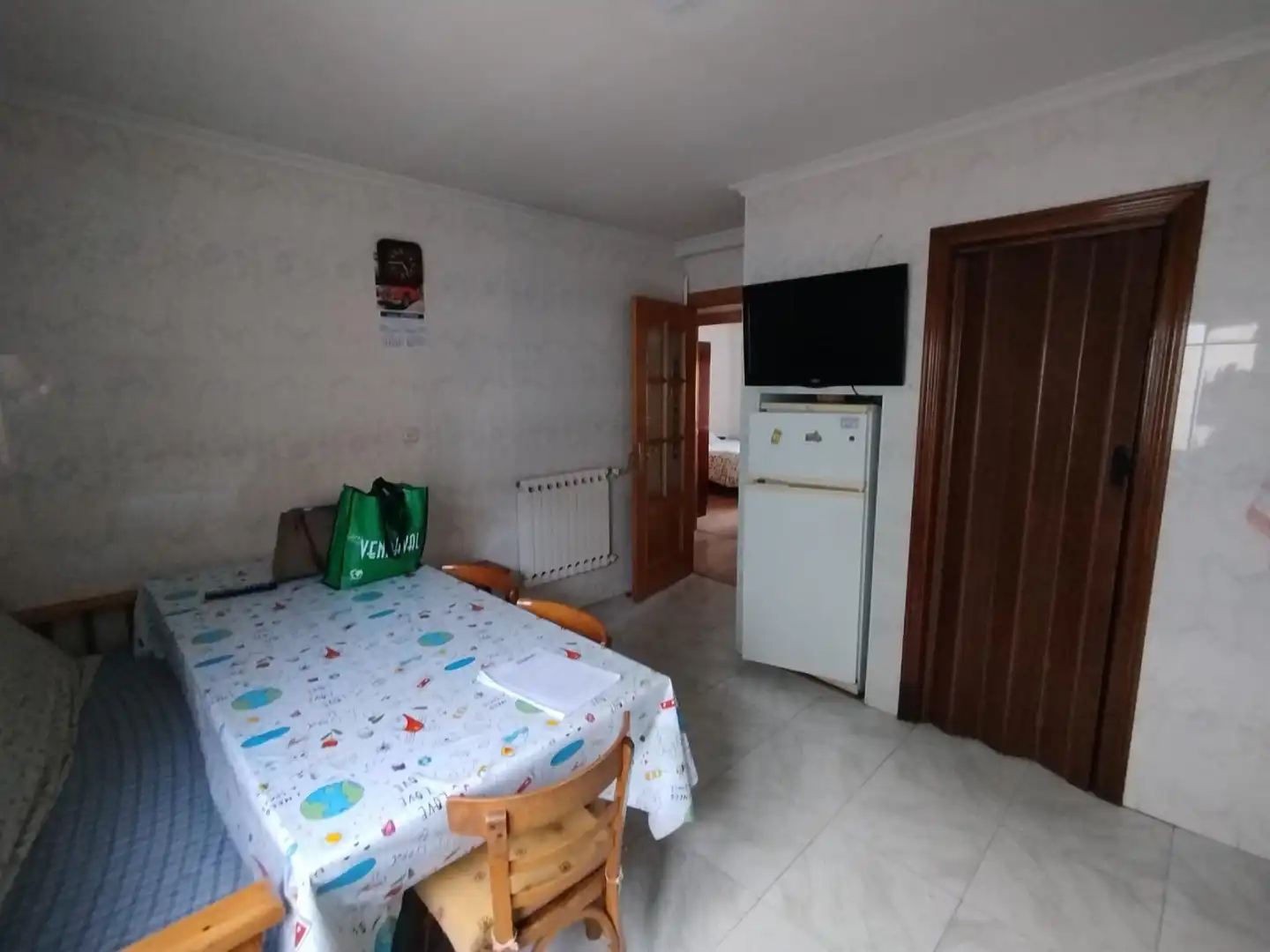 Cuina de Casa o xalet en venda en Onzonilla amb Calefacció, Jardí privat i Parquet