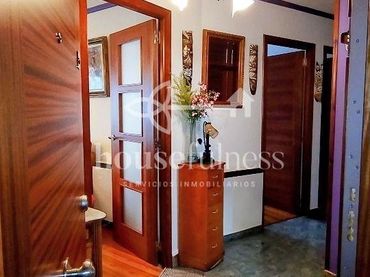 Flat with lift for sale in Porta Nova