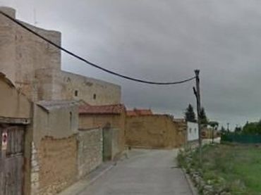 House for sale in Calle CASTILLO