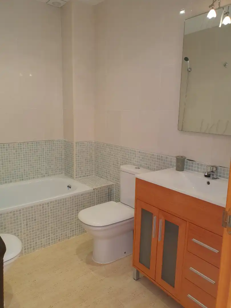 Bathroom of Detached homes for sale in El Vendrell  with Air Conditioner, Heating and Balcony