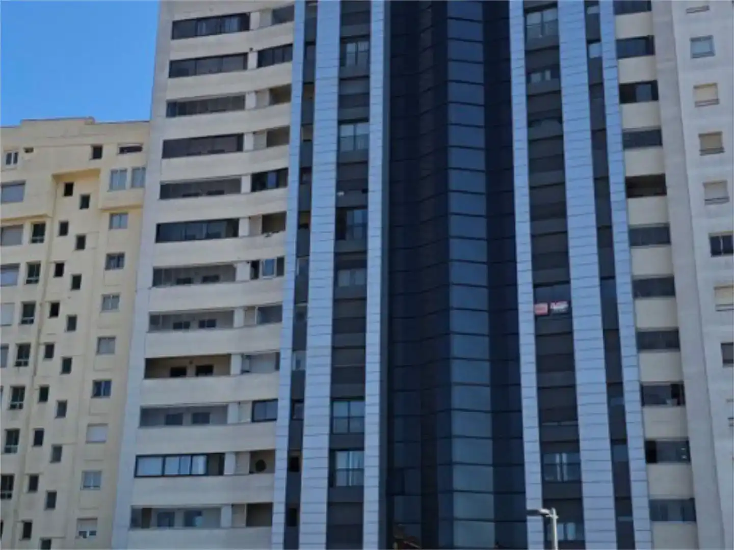 Exterior view of Flat for sale in Empuriabrava  with Air Conditioner, Swimming Pool and Balcony