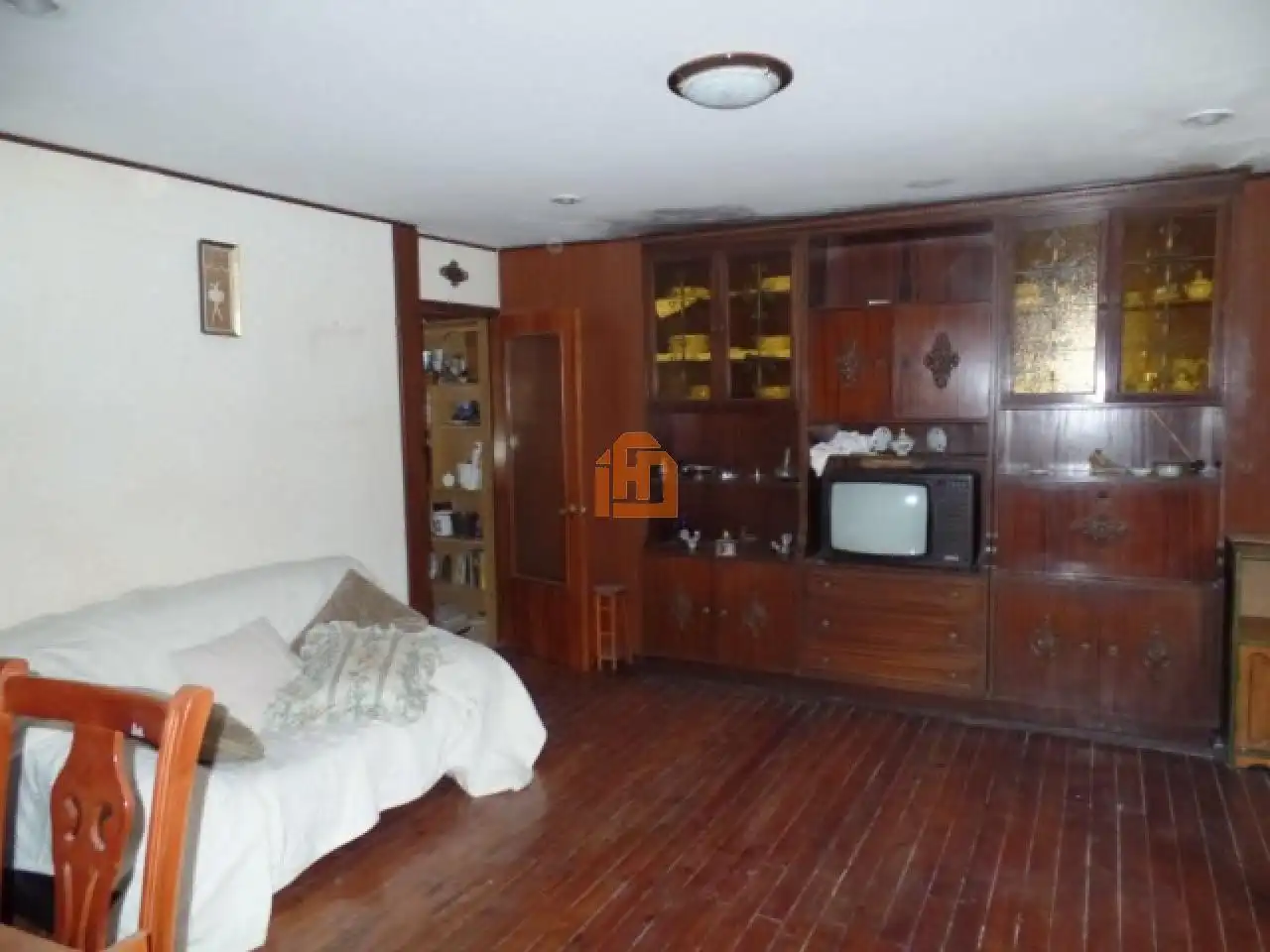 Sala de estar de Casa o chalet en venta en Mansilla de las Mulas con Calefacción y Jardín privado