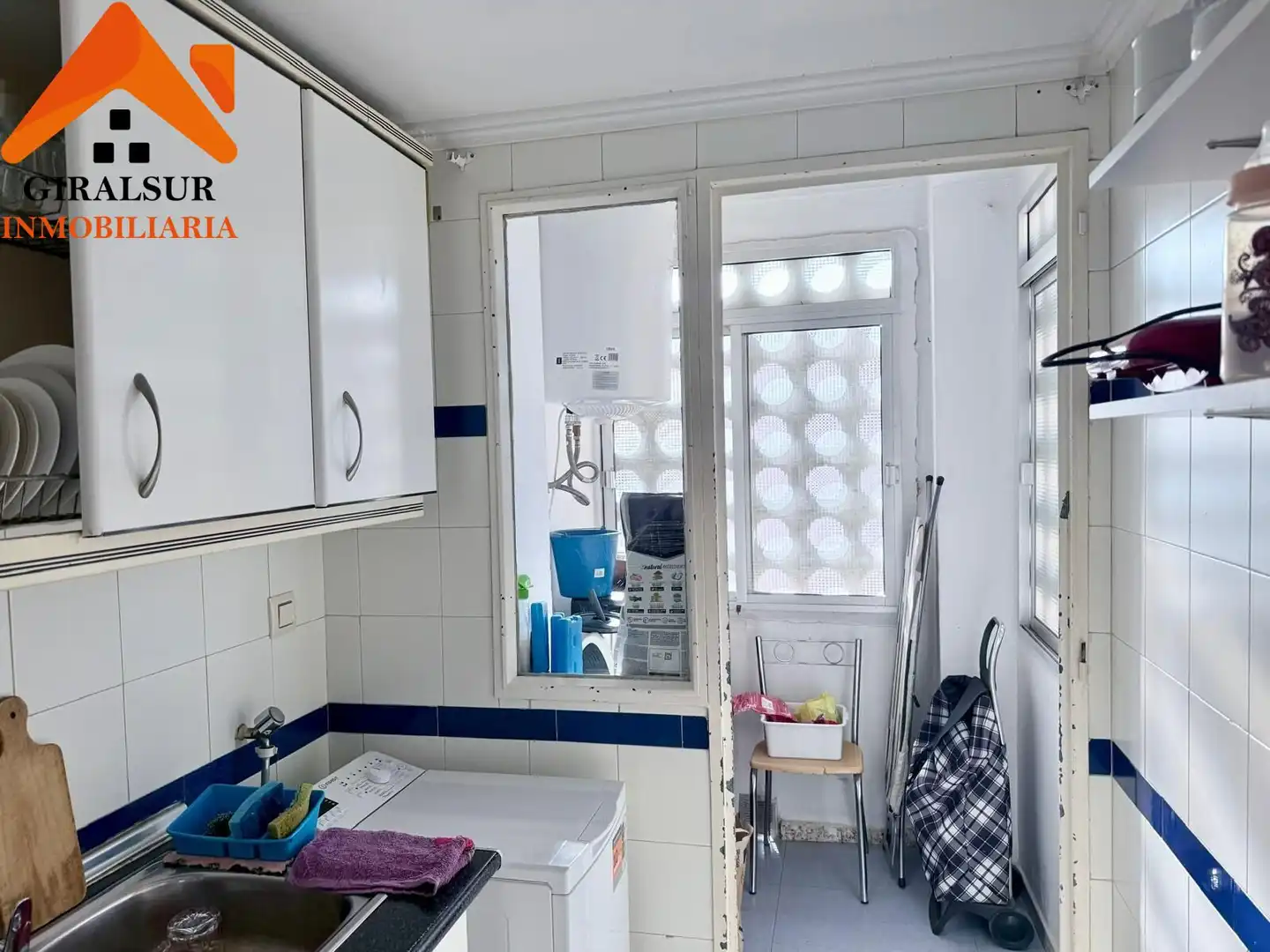 Kitchen of Flat for sale in Sevilla  with Air Conditioner and Terrace