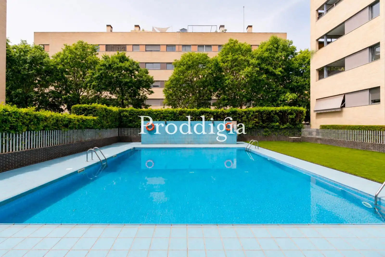 Swimming pool of Attic for sale in Sant Cugat del Vallès  with Air Conditioner, Heating and Terrace