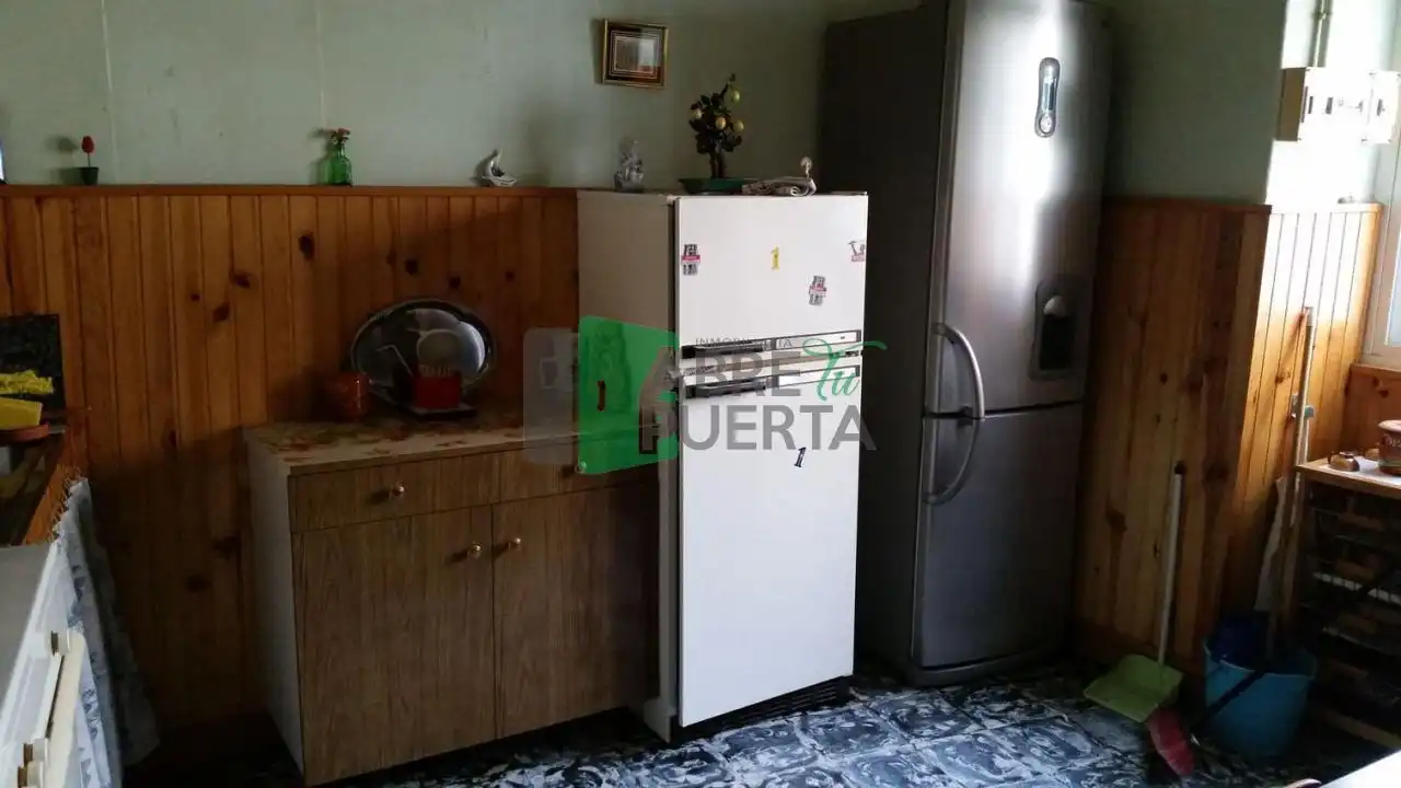 Cuina de Finca rústica en venda en Ourense Capital  amb Calefacció i Traster