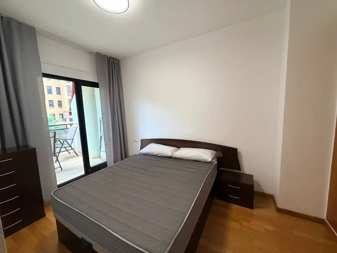 Habitación de Piso de alquiler en Gandia con Amueblado, TV y Balcón