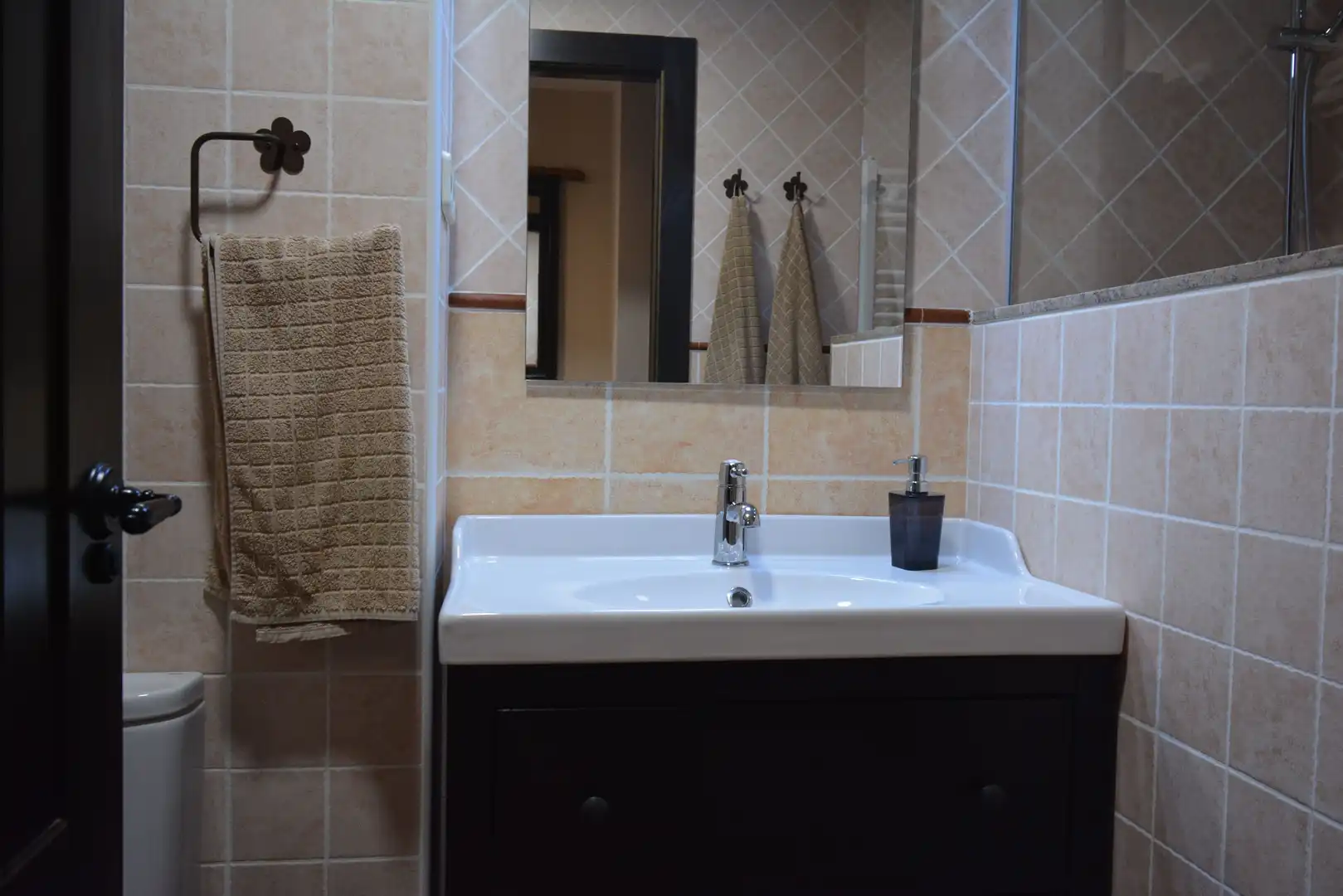 Badezimmer von Country house zum Verkauf in Robledillo de Mohernando mit Klimaanlage, Privatgarten und Terrasse
