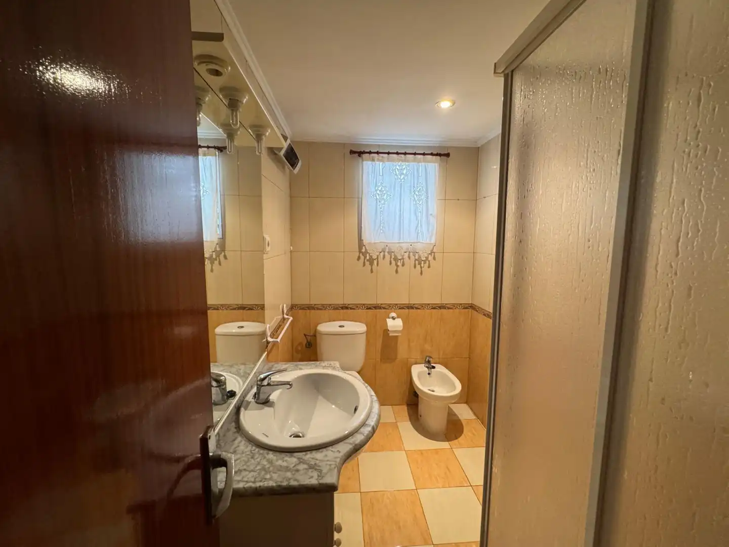 Baño de Piso en venta en Algemesí con Aire acondicionado, Trastero y Amueblado