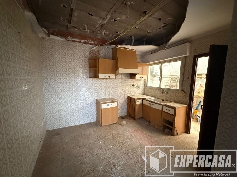 Cuina de Finca rústica en venda en Llíria amb Terrassa