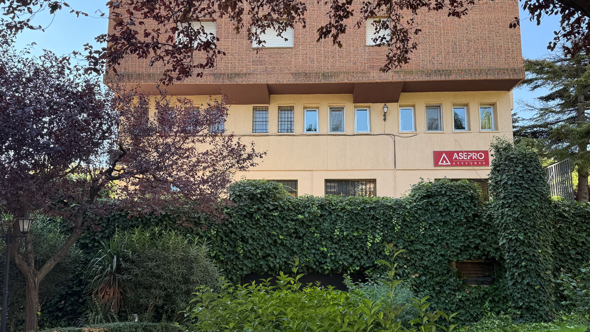 Vista exterior de Oficina en venda en  Albacete Capital amb Calefacció