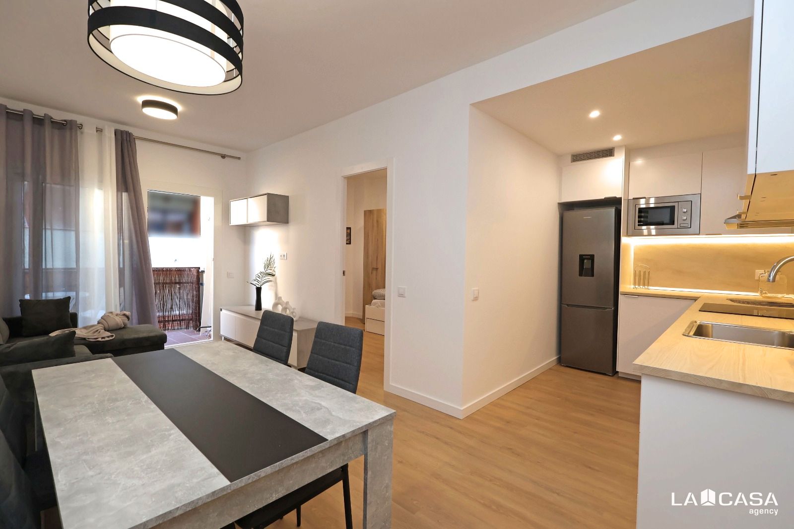 Menjador de Pis en venda en  Barcelona Capital amb Balcó