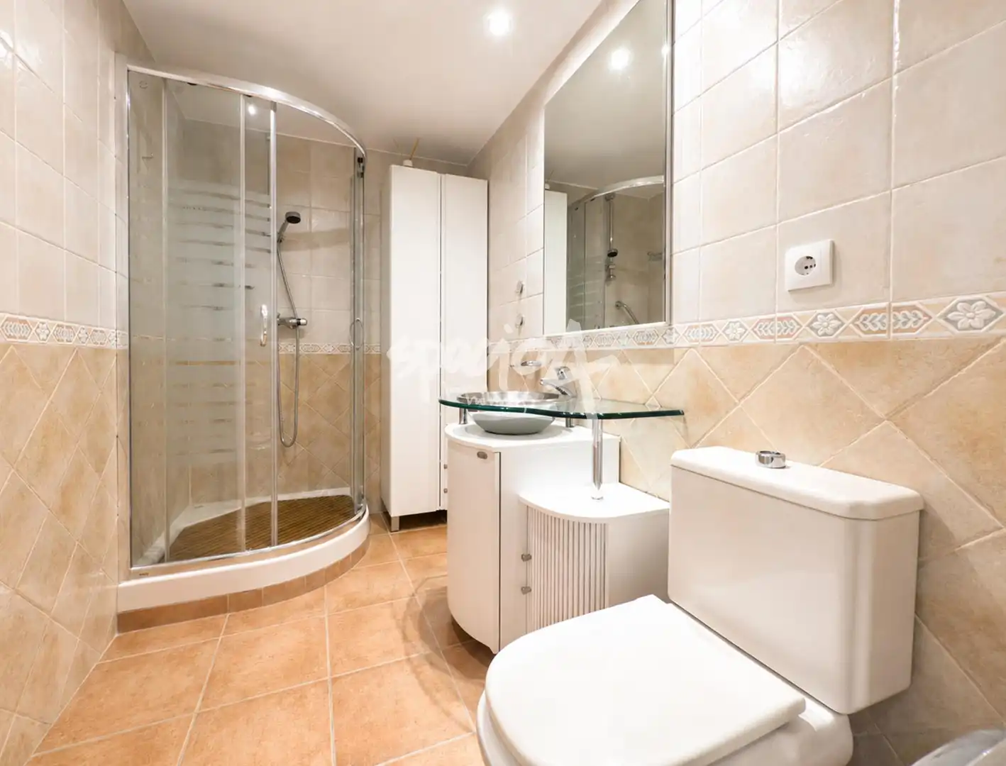 Badezimmer von Wohnung zur Miete in Barrio de Salamanca