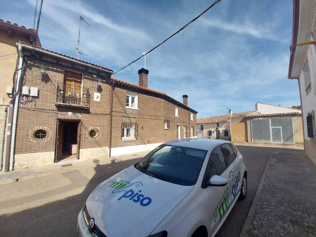 Casa-chalet en Venta en Calle Solana Alta, 6 en Cubillas de Santa Marta