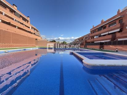 Piscina de Dúplex en venda en Cubelles amb Aire condicionat, Calefacció i Parquet