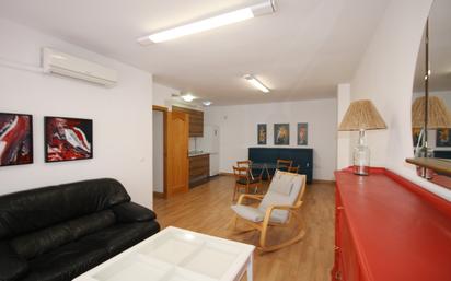 Sala d'estar de Apartament de lloguer en  Albacete Capital amb Aire condicionat, Calefacció i Parquet