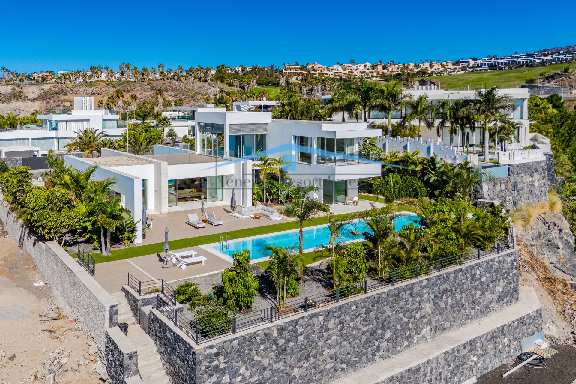 Exterior view of House or chalet for sale in Adeje  with Air Conditioner, Heating and Private garden