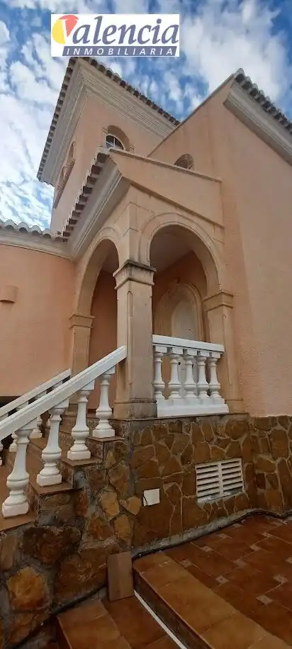 Casa o chalet en venta en Chiva con Jardín privado