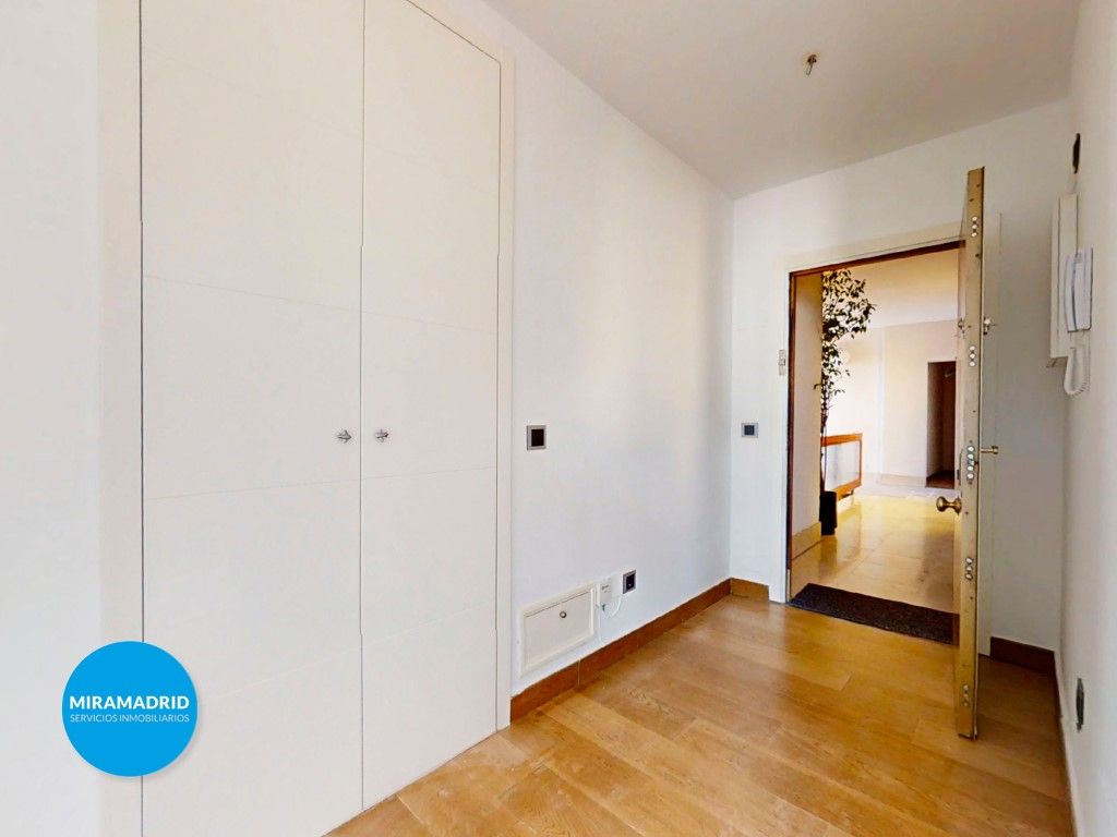 Piso de alquiler en  Madrid Capital con Aire acondicionado y Piscina comunitaria