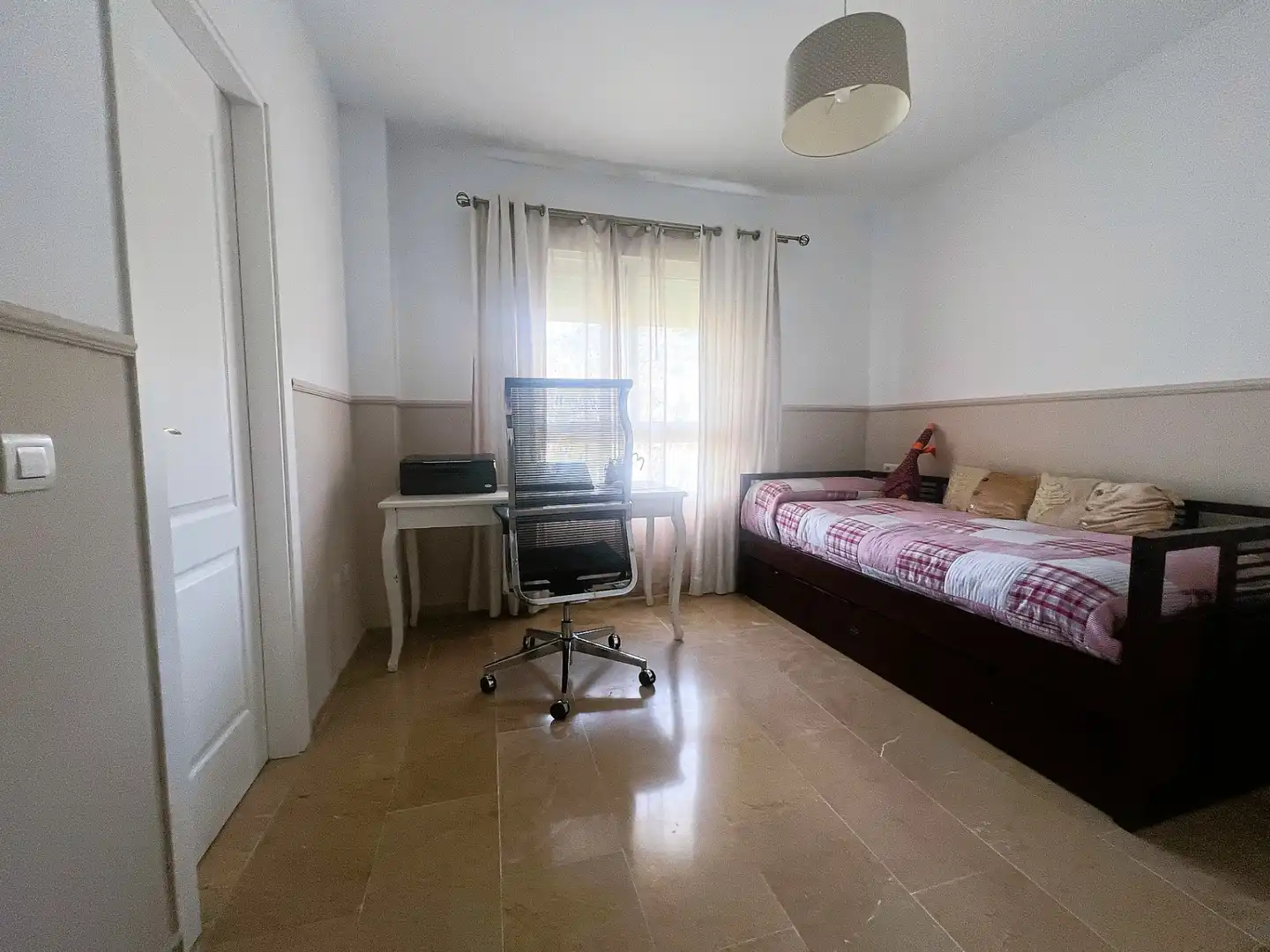 Dormitori de Apartament en venda en Mijas amb Aire condicionat, Terrassa i Traster
