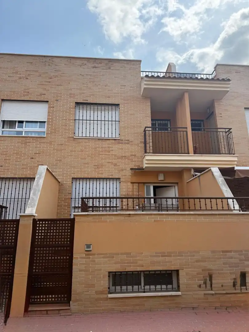 Außenansicht von Haus oder Chalet zum Verkauf in Murcia mit Klimaanlage, Heizung und Terrasse