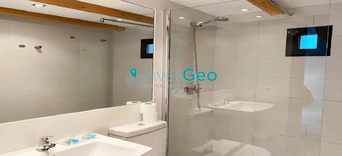 Bathroom of Duplexes for sale in Valladolid  with Air Conditioner, Heating and Parquet flooring