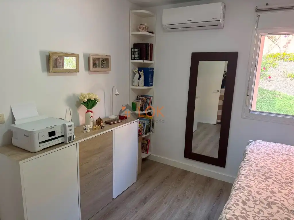 Habitación de Piso en venta en Rincón de la Victoria con Aire acondicionado, Terraza y Piscina