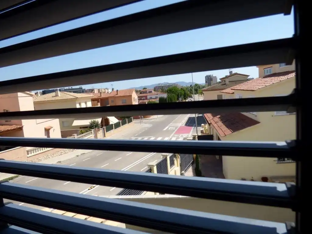 Vista exterior de Casa o xalet en venda en Vilafant amb Aire condicionat, Jardí privat i Terrassa